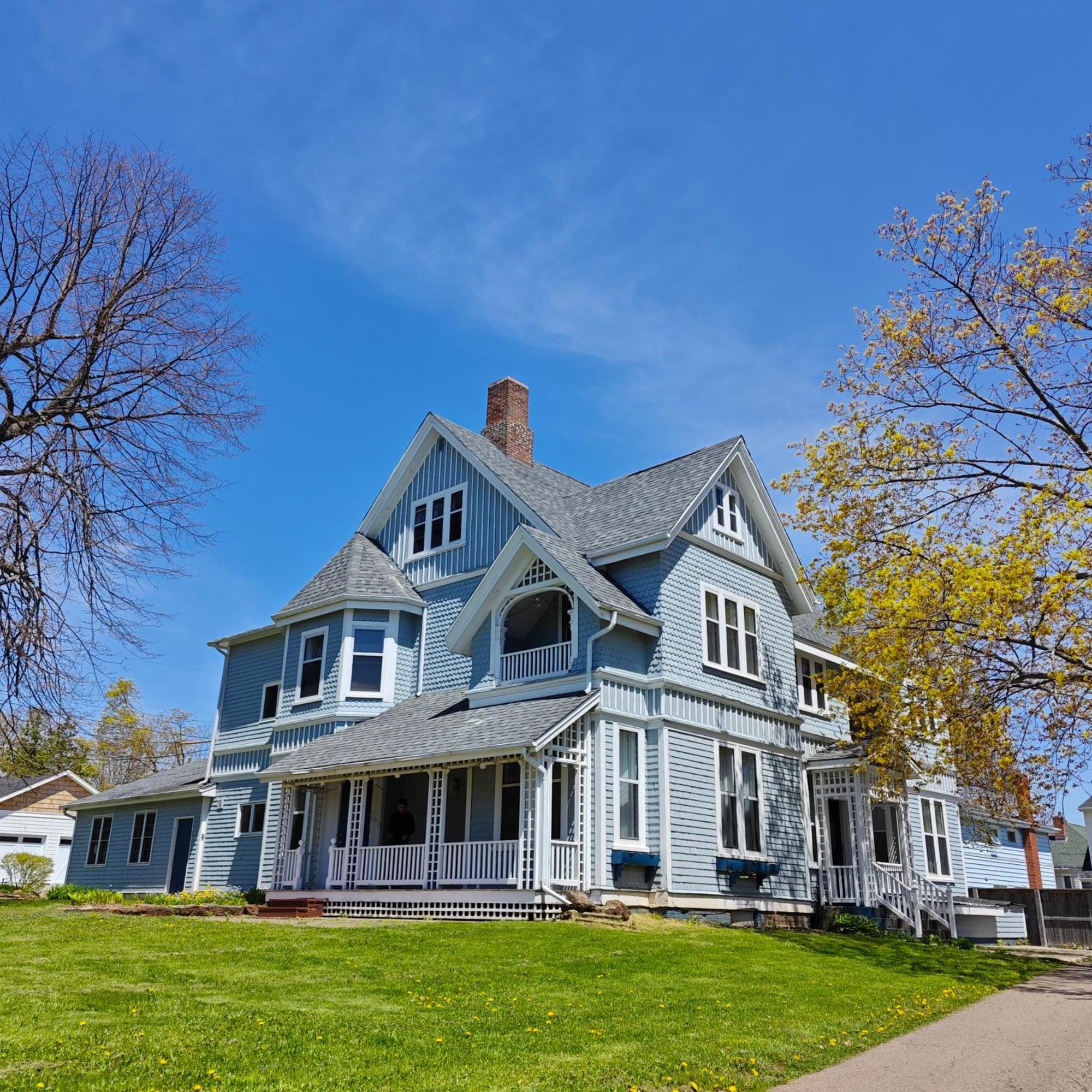 Bed and Breakfast Andy'S Blue House Charlottetown Exterior foto